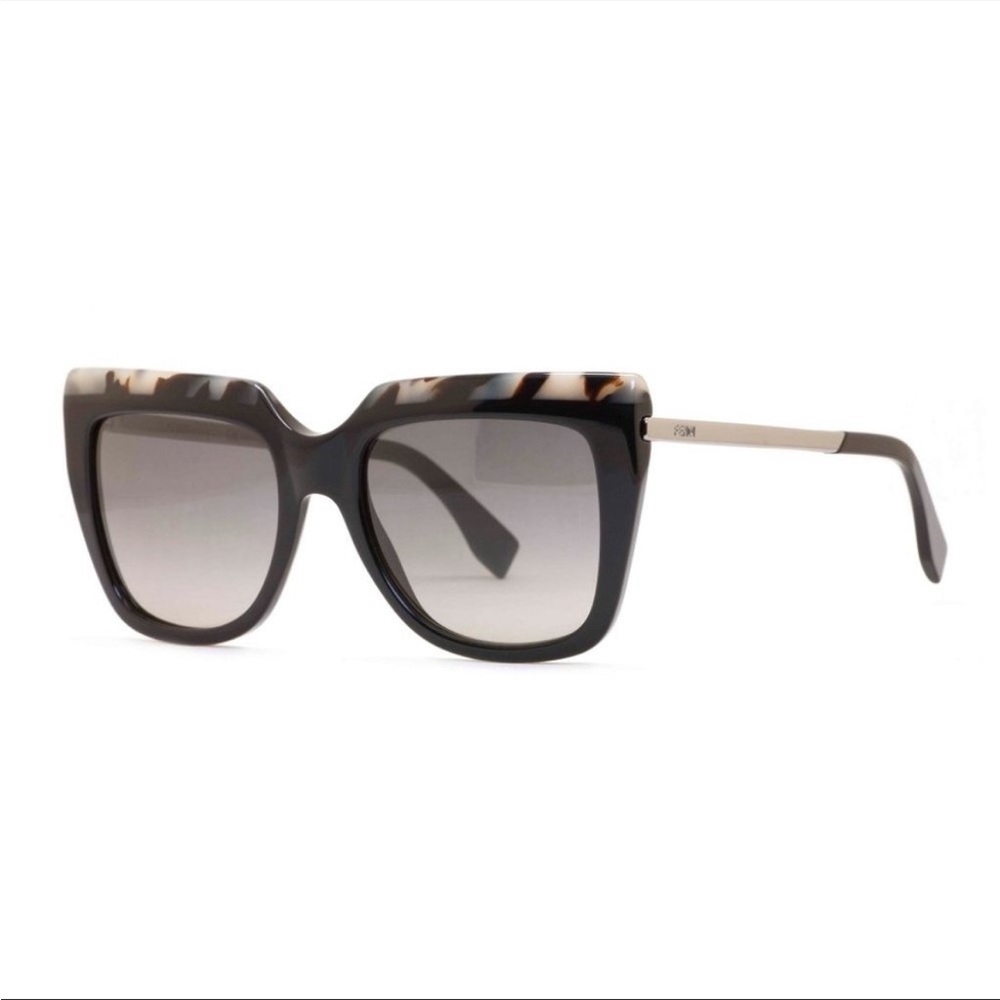 Fendi Sunglasses woman’s.